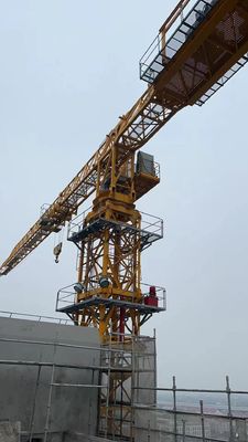 7015 STT200 10t حداکثر بار دوم دست جرثقیل برج L68B2 بخش استخر